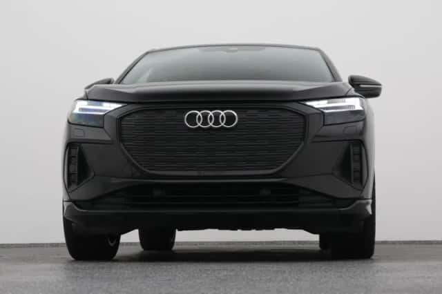 Audi Q4 (2022) thumbnail 34
