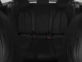 Audi Q4 (2022) thumbnail 5