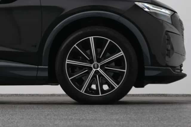 Audi Q4 (2022) thumbnail 41