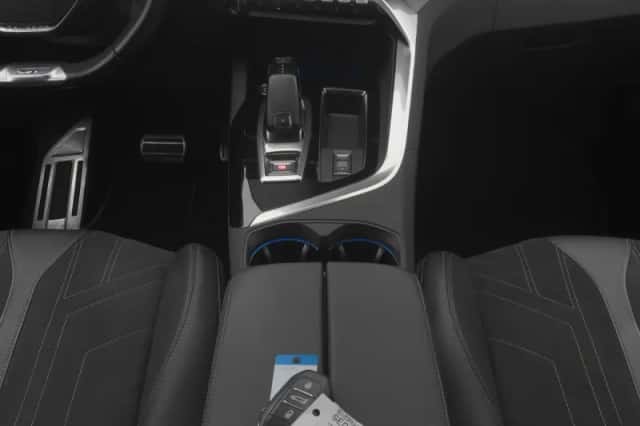 Peugeot 5008 (2022) thumbnail 12