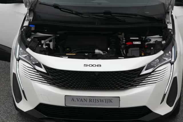 Peugeot 5008 (2022) thumbnail 31