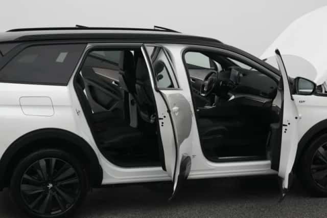 Peugeot 5008 (2022) thumbnail 34