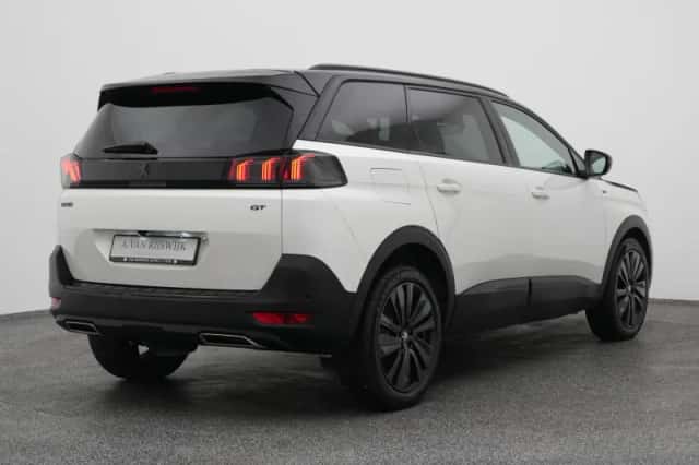 Peugeot 5008 (2022) thumbnail 6
