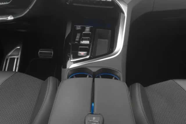 Peugeot 5008 (2023) thumbnail 12