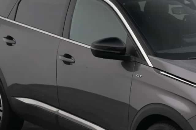 Peugeot 5008 (2023) thumbnail 23