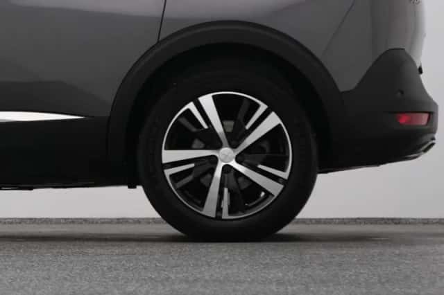 Peugeot 5008 (2023) thumbnail 40