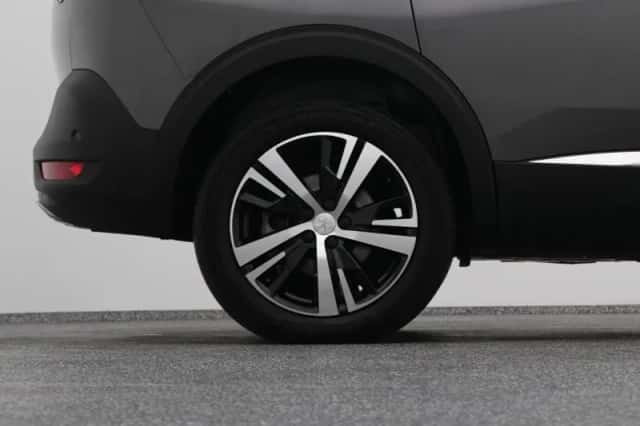 Peugeot 5008 (2023) thumbnail 41