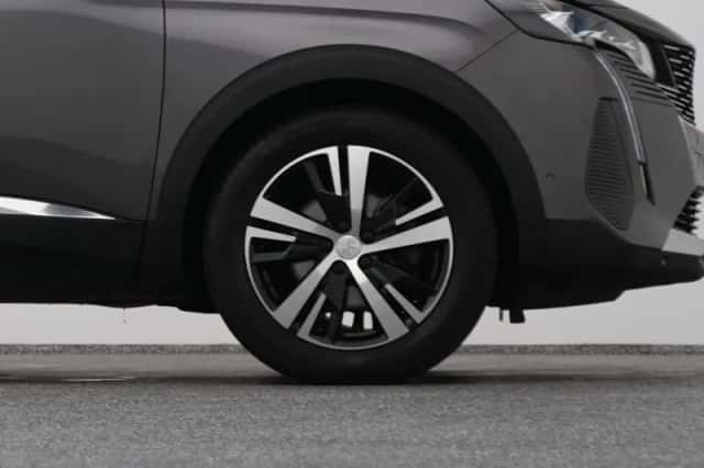 Peugeot 5008 (2023) thumbnail 42