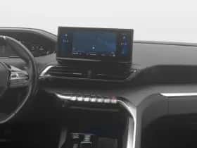 Peugeot 5008 (2023) thumbnail 8
