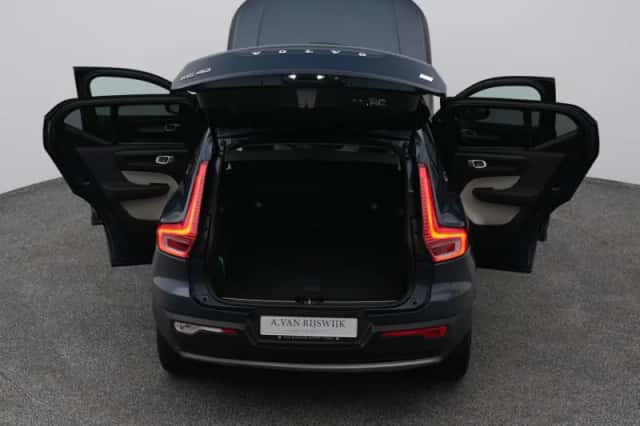 Volvo XC40 (2022) thumbnail 29