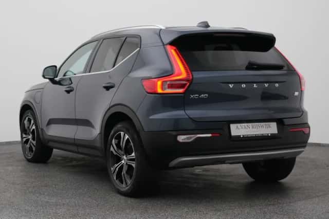 Volvo XC40 (2022) thumbnail 5