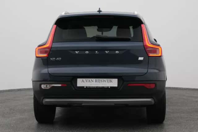 Volvo XC40 (2022) thumbnail 10