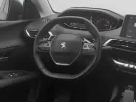 Peugeot 3008 (2021) thumbnail 7