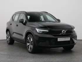 Volvo XC40 (2023) thumbnail 2