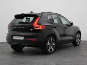 Volvo XC40 (2023) thumbnail 7