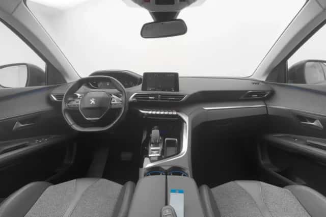 Peugeot 3008 (2020) thumbnail 3