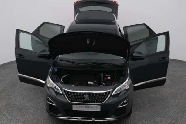 Peugeot 3008 (2020) thumbnail 27