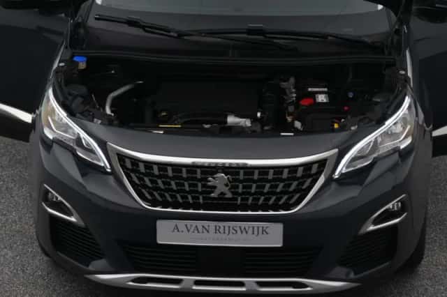 Peugeot 3008 (2020) thumbnail 31