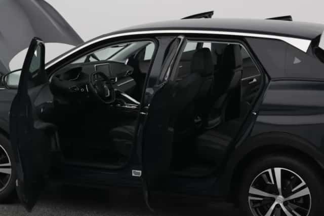Peugeot 3008 (2020) thumbnail 33