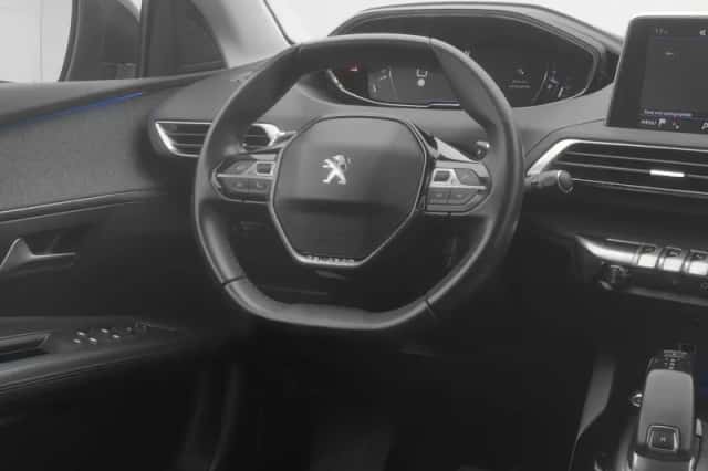 Peugeot 3008 (2020) thumbnail 7