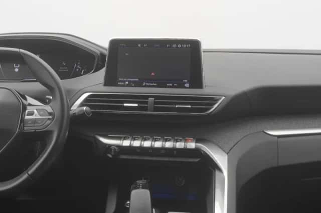 Peugeot 3008 (2020) thumbnail 8