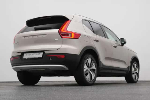 Volvo XC40 (2022) thumbnail 16