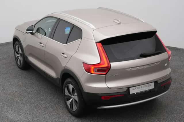 Volvo XC40 (2022) thumbnail 25