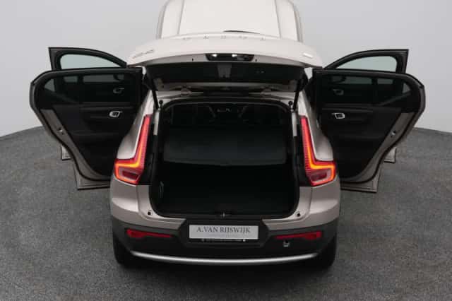 Volvo XC40 (2022) thumbnail 29