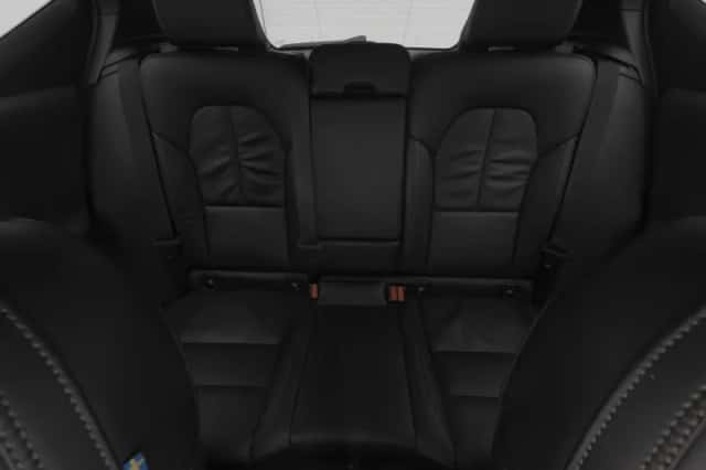 Volvo XC40 (2022) thumbnail 4