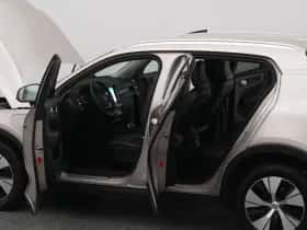 Volvo XC40 (2022) thumbnail 32