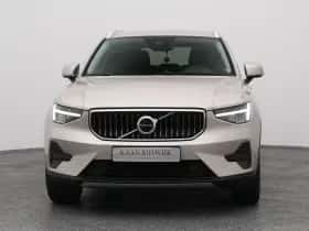 Volvo XC40 (2022) thumbnail 9