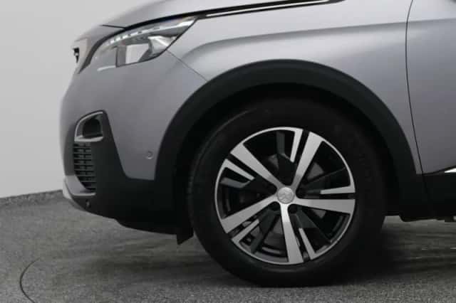 Peugeot 5008 (2021) thumbnail 21