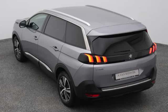 Peugeot 5008 (2021) thumbnail 25