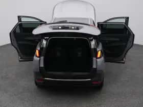 Peugeot 5008 (2021) thumbnail 29