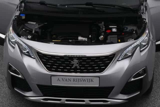 Peugeot 5008 (2021) thumbnail 31