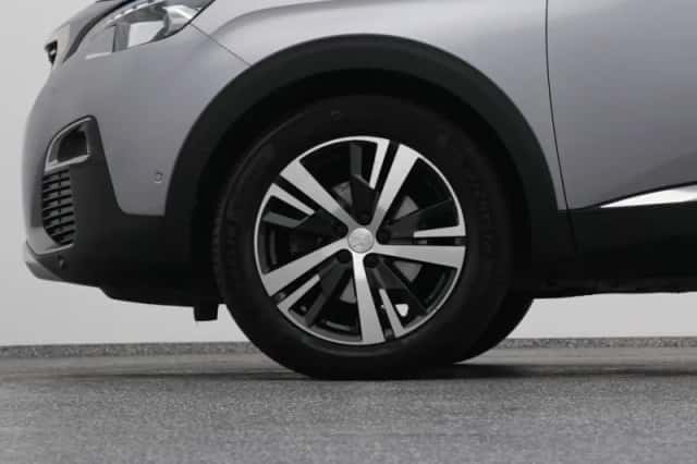 Peugeot 5008 (2021) thumbnail 39
