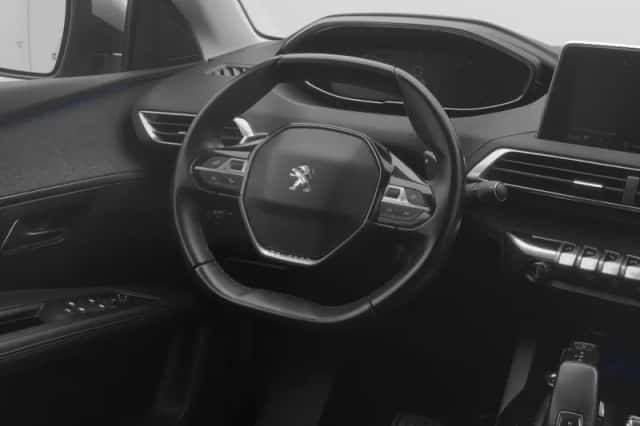 Peugeot 5008 (2021) thumbnail 7