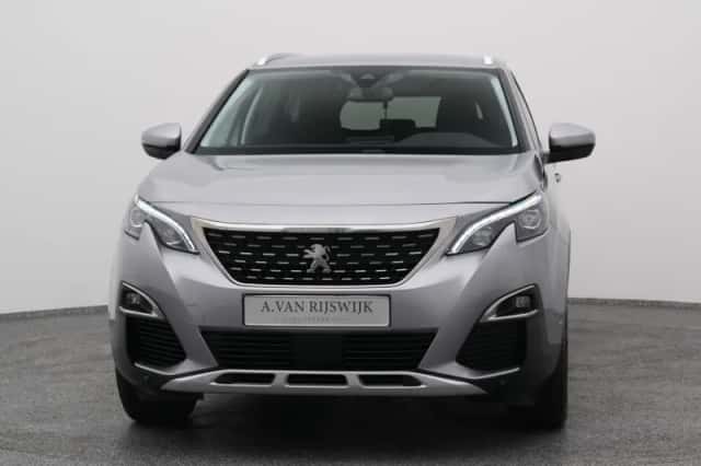 Peugeot 5008 (2021) thumbnail 9