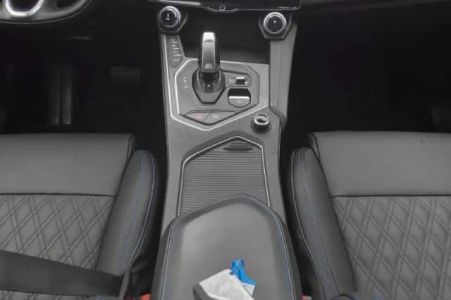 Lynk & Co 01 (2022) thumbnail 12