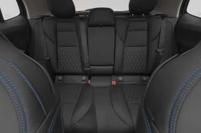 Lynk & Co 01 (2022) thumbnail 4
