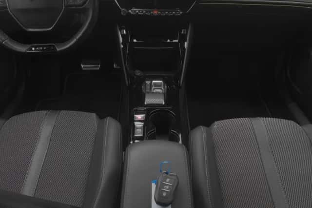 Peugeot 2008 (2023) thumbnail 12