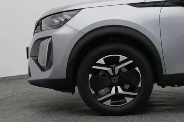 Peugeot 2008 (2023) thumbnail 21