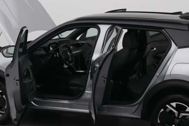Peugeot 2008 (2023) thumbnail 33