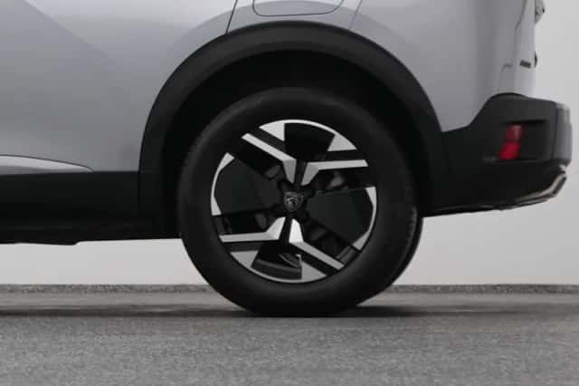 Peugeot 2008 (2023) thumbnail 40