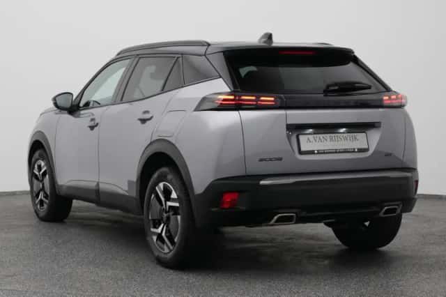 Peugeot 2008 (2023) thumbnail 5