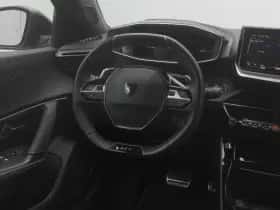 Peugeot 2008 (2023) thumbnail 7