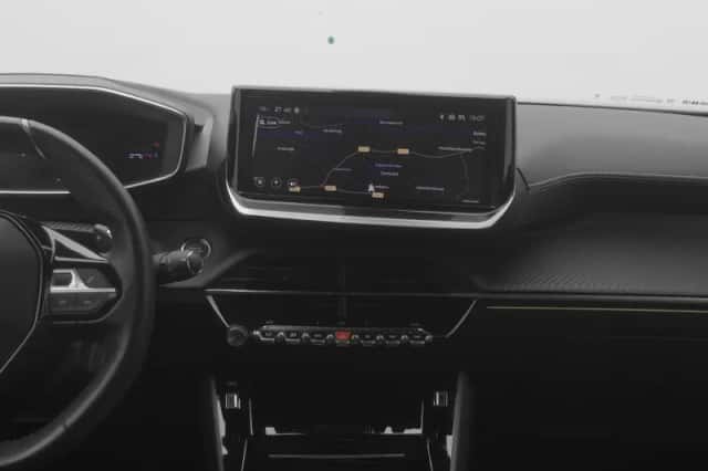Peugeot 2008 (2023) thumbnail 8