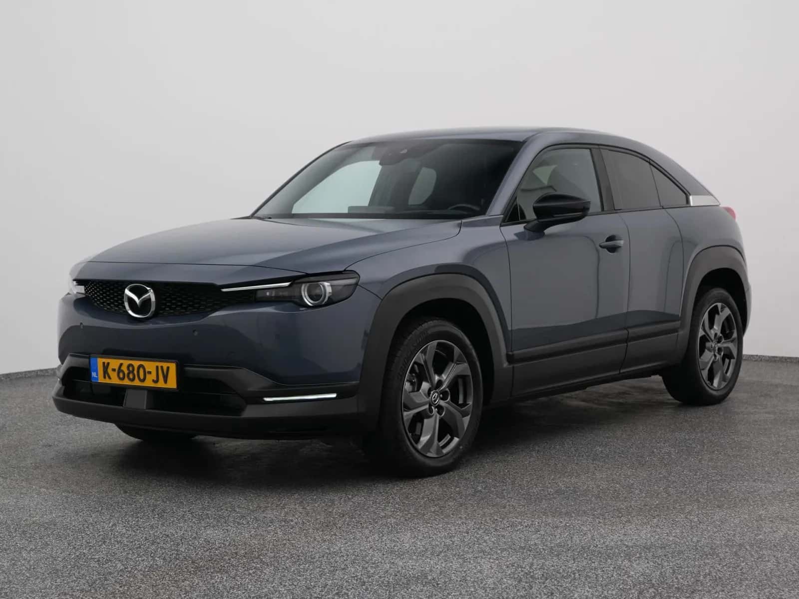 Mazda MX-30 (2020) — foto 1