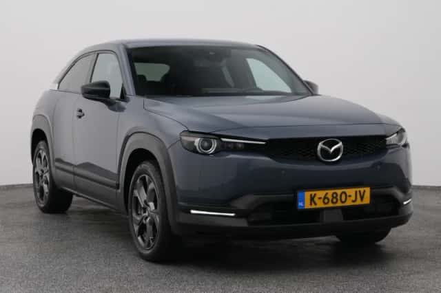Mazda MX-30 (2020) thumbnail 2