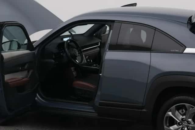 Mazda MX-30 (2020) thumbnail 34